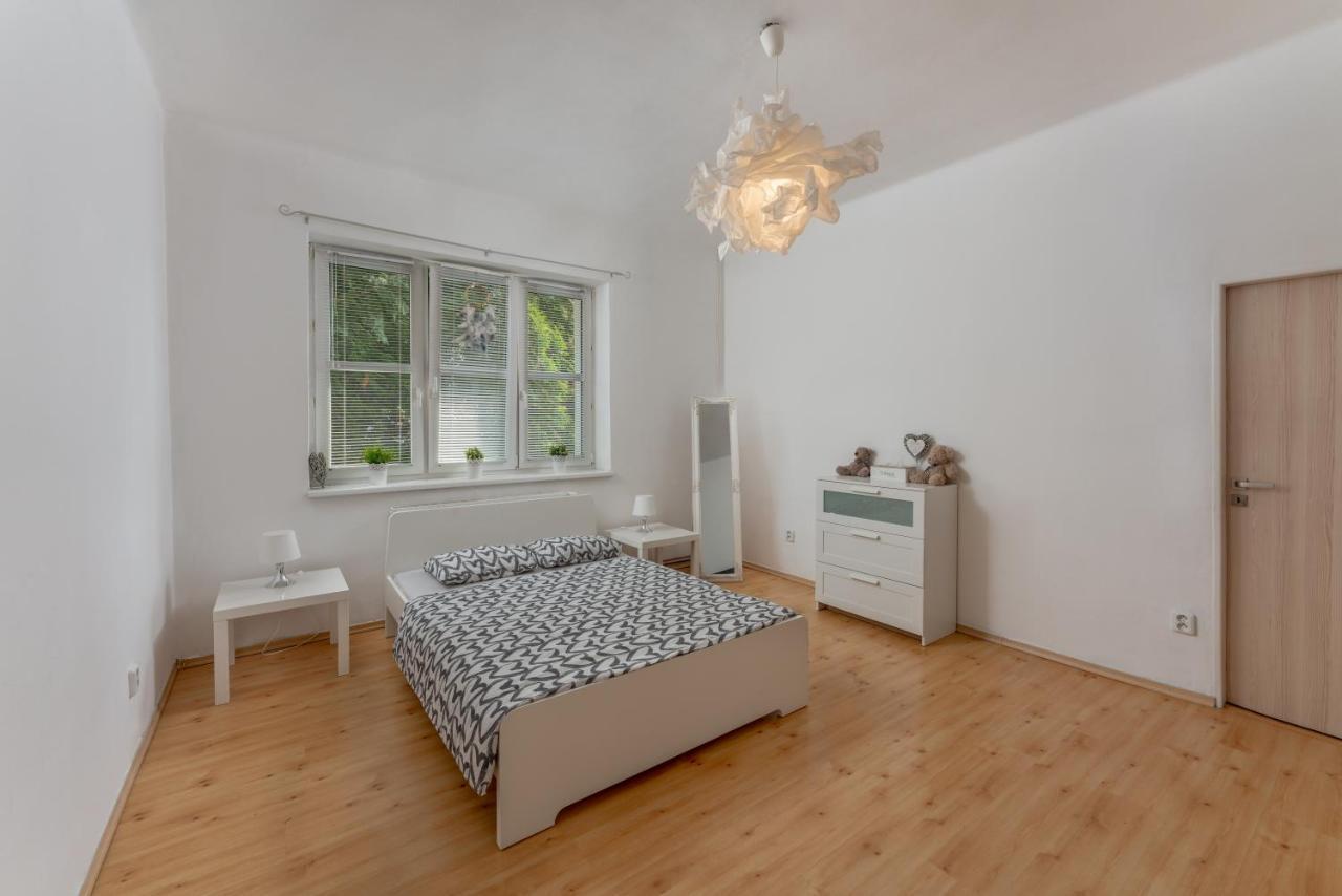 Apartmán s terasou Olomouc Esterno foto